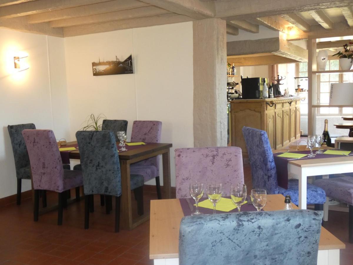 Logis Hotel Restaurant Auberge Saint Martin Surville  المظهر الخارجي الصورة